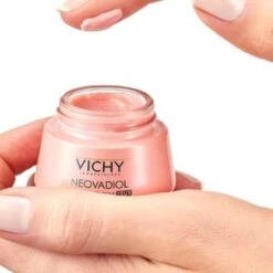 Vichy Neovadiol Rose Platinum Eye Cream 15ml -Care Product Store vichy neovadiol rose platinum eye cream 1 texture