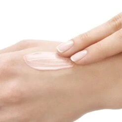 Vichy Neovadiol Rose Platinum Night Cream 50ml -Care Product Store vichy neovadiol rose platinum night cream 50ml 1 texture