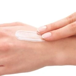 Vichy LiftActiv Supreme Eyes & Lashes 15ml -Care Product Store vihy liftactiv supreme eyes lashes 15ml texture